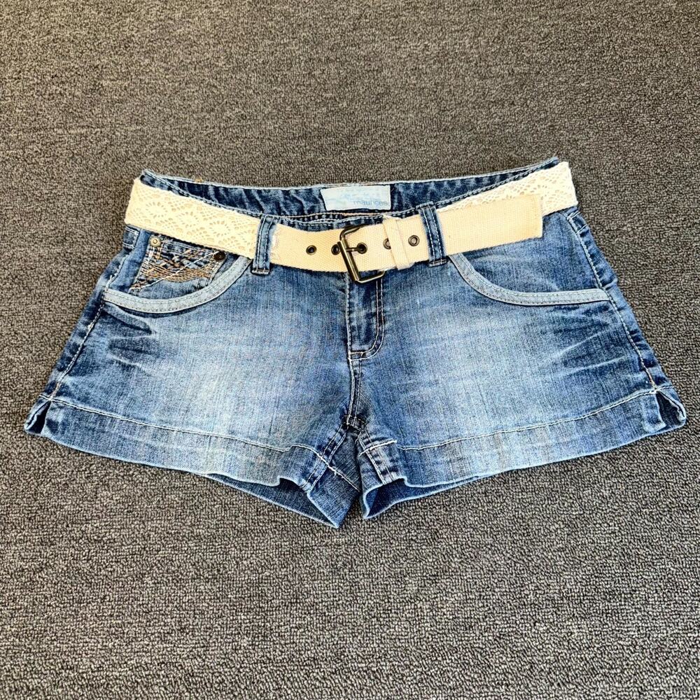 Y2K Maurices Denim Shorts Womens 5/6 Blue Low Rise Belted 2.5" Inseam Boho